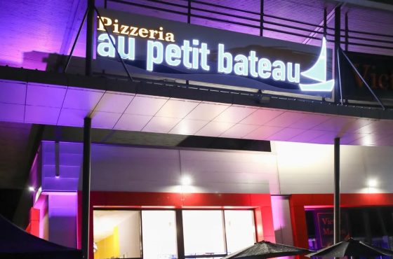 AU PETIT BATEAU PIZZERIA